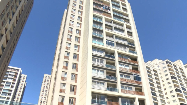 Beylikdüzü'nde ölü doğan bebeğini komşusunun balkonuna attı