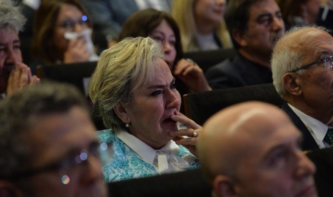 İYİ Parti'de Meral Akşener dönemi bitti: Veda konuşmasını yaptı, Kennedy'nin sözüyle bitirdi. Genel başkan üçüncü turda belirlenecek