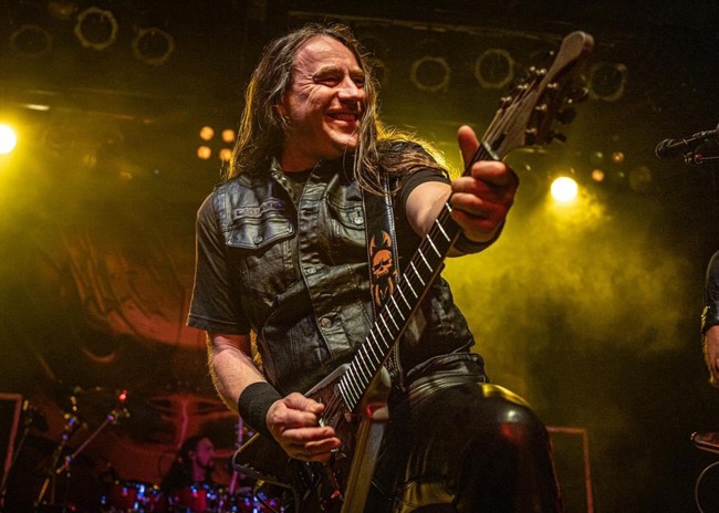 Alman metal devi Accept ile sert bir gece hayranlarını bekliyor...