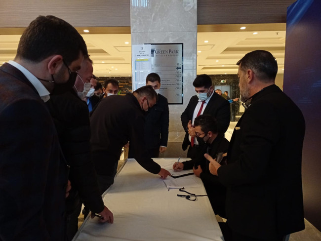 Boks Federasyonu genel kurulunun yapılacağı salon mühürlendi!.. - Resim : 2