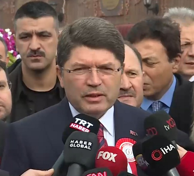 Adalet Bakanı Tunç'tan AYM-Yargıtay tartışmasına ilişkin flaş açıklama