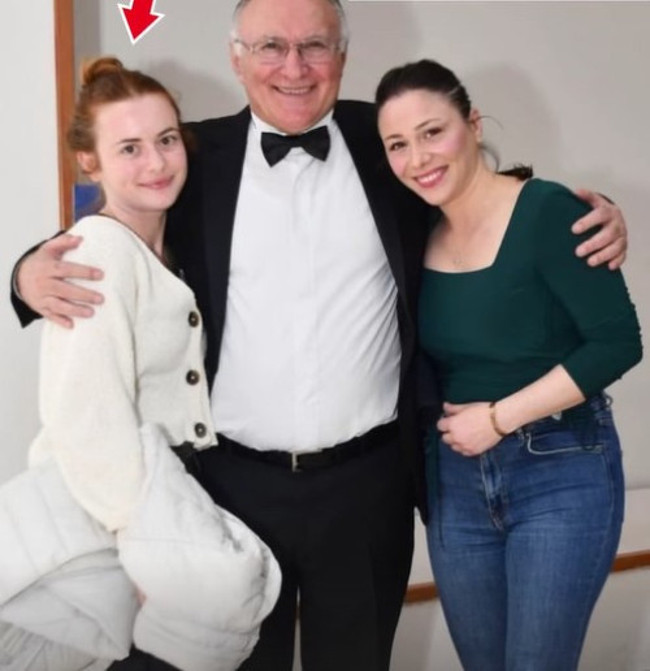 Herkes onu arıyordu: Selena'nın Selin'i Cansu Demirci yıllar sonra Türkiye'ye geldi