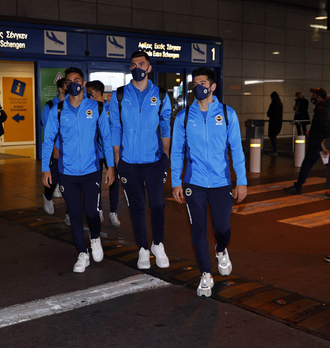Fenerbahçe, Olympiakos maçı için Yunanistan'da