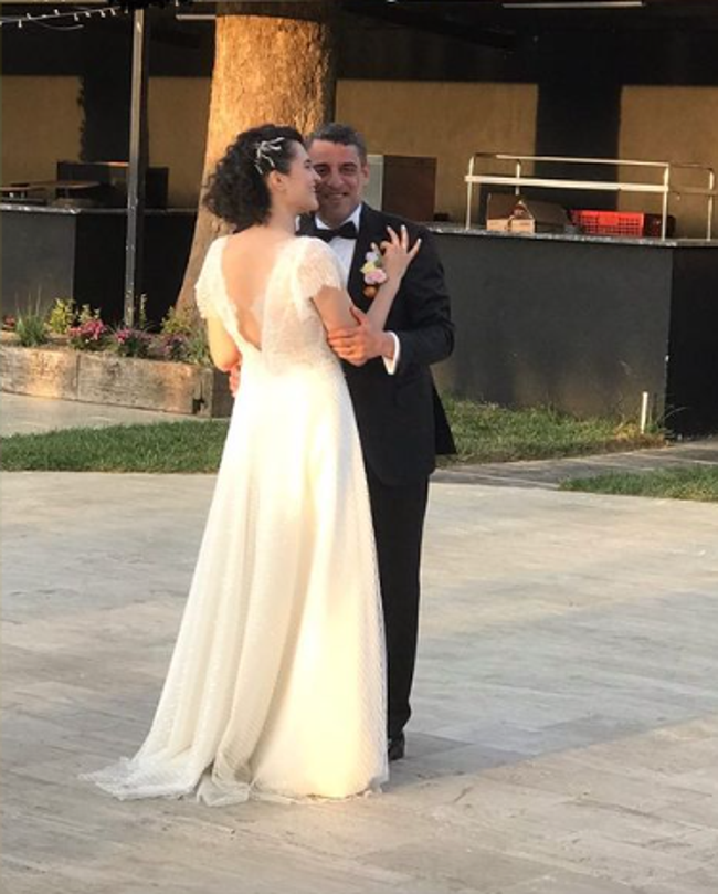 Geçtiğimiz ay nikah masasına oturan Dağhan Külegeç ile Tuğba Aytaş düğün yaptı - Resim : 2