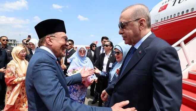 Son Dakika... Cumhurbaşkanı Erdoğan'dan Malezya'da kritik açıklamalar! Erdoğan'a fahri doktora verildi