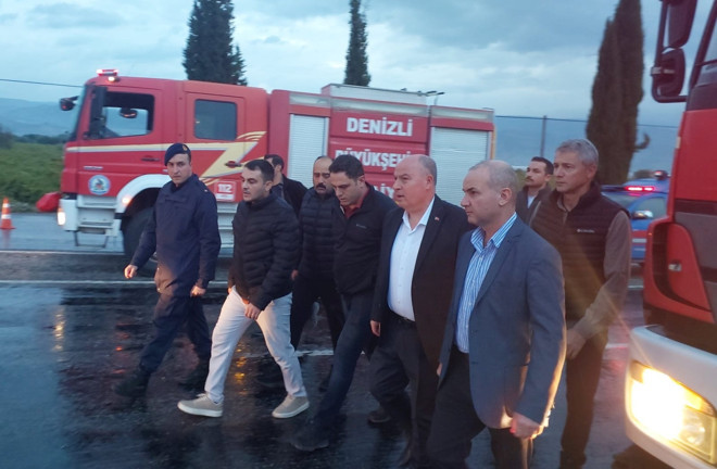 Denizli'de feci kaza! Midibüs'ün devrilmesi sonucu ölü ve yaralılar var