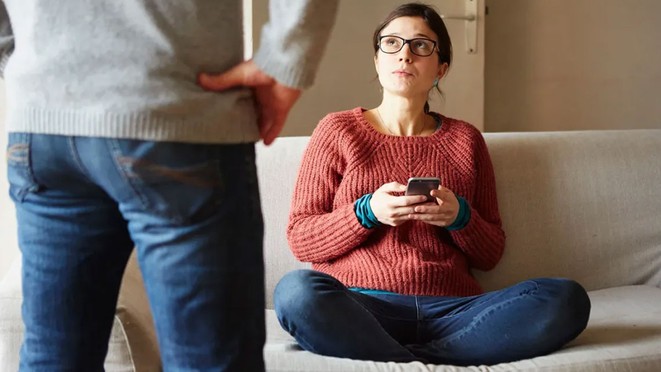 Gaslighting nedir, nasıl yapılır. Gaslighting cümleleri ve örnekleri nelerdir. Psikolojik manipülasyona maruz kalan biri ne yapmalı? - Resim : 4