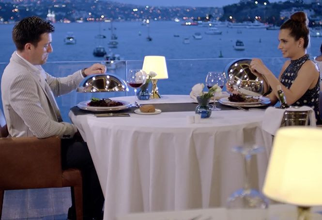 Aşk için kurbağa bacağı yediler!