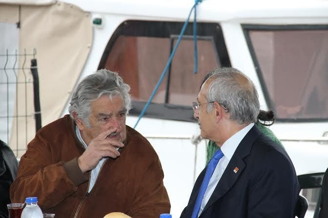 Kılıçdaroğlu önce Davutoğlu'na sonra medya patronlarına seslendi!