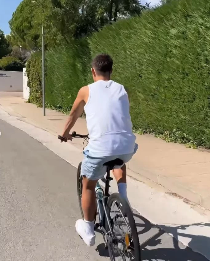 Milli yıldız Arda Güler paylaşımıyla dikkat çekti! İspanya sokaklarında Selda Bağcan yankılandı