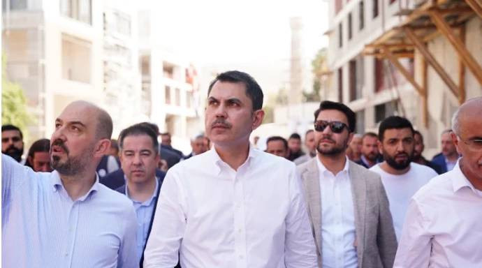 Bakan Kurum’dan Malatya'da 24 saatlik mesai paylaşımı: Deprem bölgesinde nasıl mı çalışıyoruz? - Resim : 2