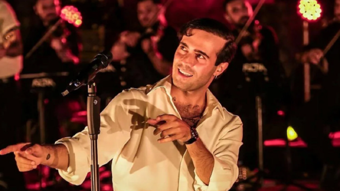 Şarkıcı Mert Demir imaj değiştirdi!