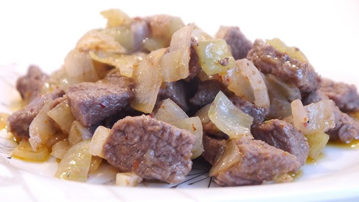 Kırmızı et pişirirken eklenmesi gereken 2 baharat!