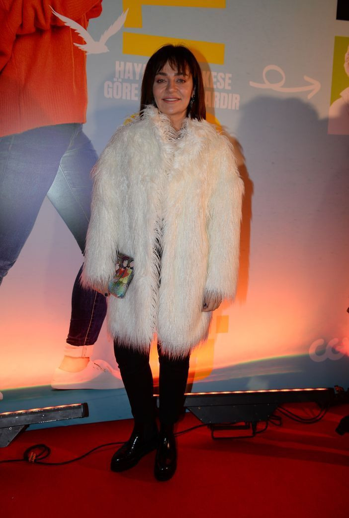 Estetik yaptırdı, kabusu yaşadı! Ünlü oyuncunun zor günleri... - Resim : 3