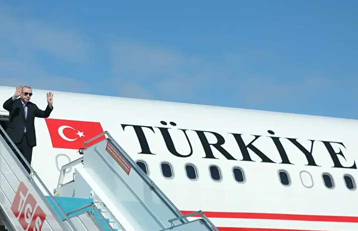 Dünyanın gözü Mısır'daki zirvede! Erdoğan'ın uçağı neden pisti pas geçti?