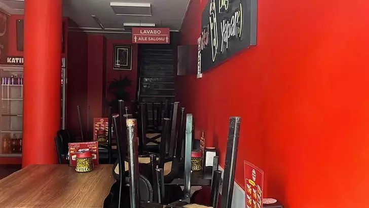 Kocaeli’nde 999 kişi tavuk dönerden zehirlenmişti! Sanıklar hakkında gelişme