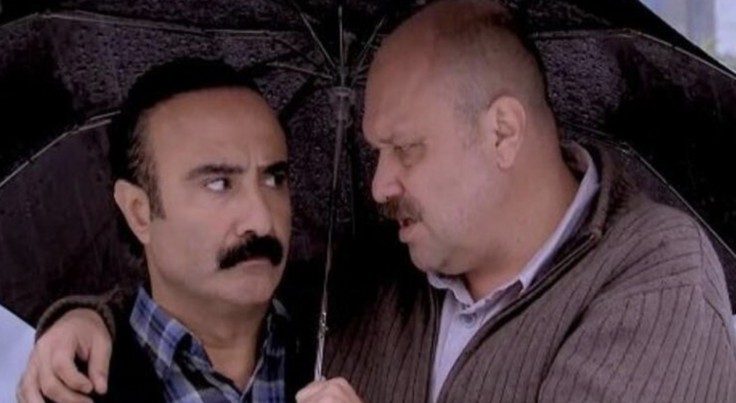 Leyla ile Mecnun setinde kriz: Ahmet Mümtaz Taylan yönetmene neden telefon fırlattı? Ahmet Mümtaz Taylan kimdir? - Resim : 5