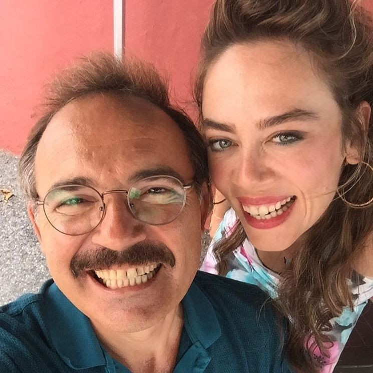 Gülse Birsel'in yeni filmi Aile Arasında'nın çekimleri başladı! İşte, setten ilk kareler... - Resim : 3