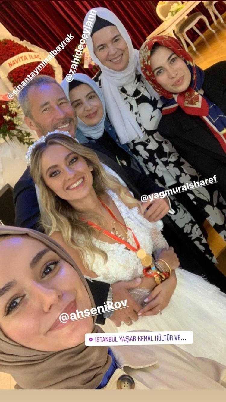 Ünlü oyuncu dünyaevine girdi - Resim : 3