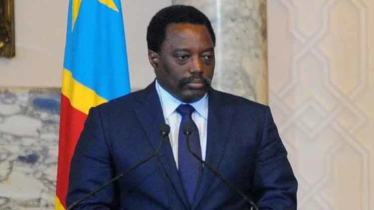 Eski cumhurbaşkanını idama mahkum edildi