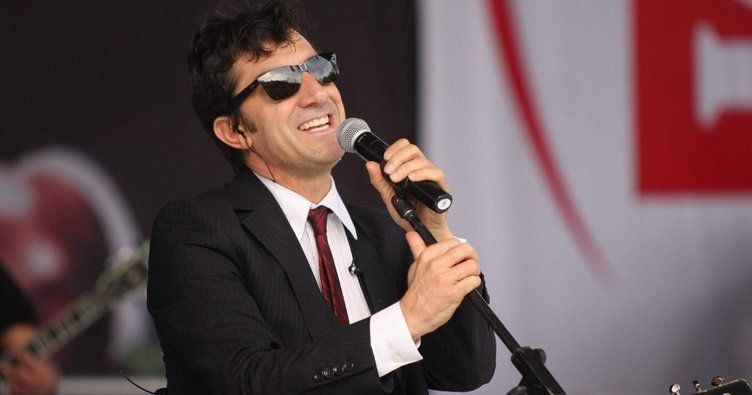 Star'ın 'Avlu' dizisinde hangi ünlü şarkıcı da rol alacak?