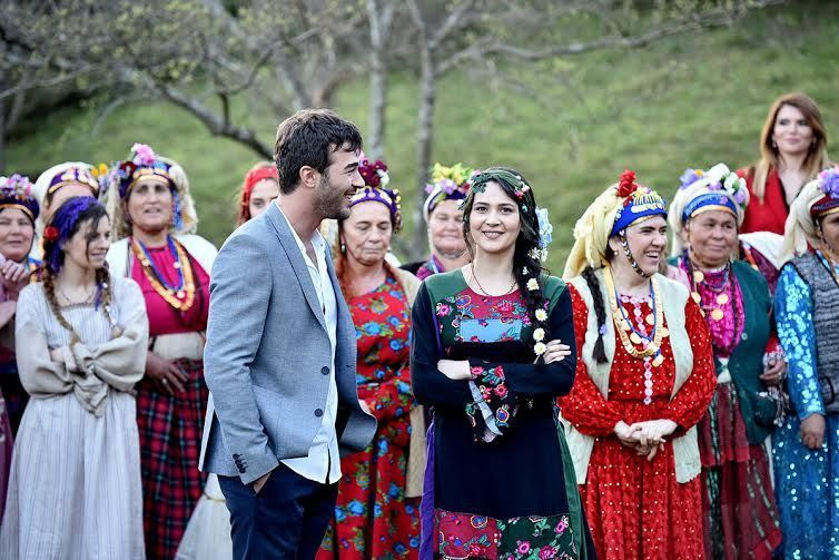 Gülsim Ali, Star TV'nin yeni dizisi 'Hanım Köylü' ile ekranlara geri dönüyor