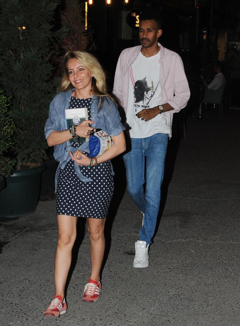 Vildan Atasever, tasavvufa merak sardı - Resim : 2