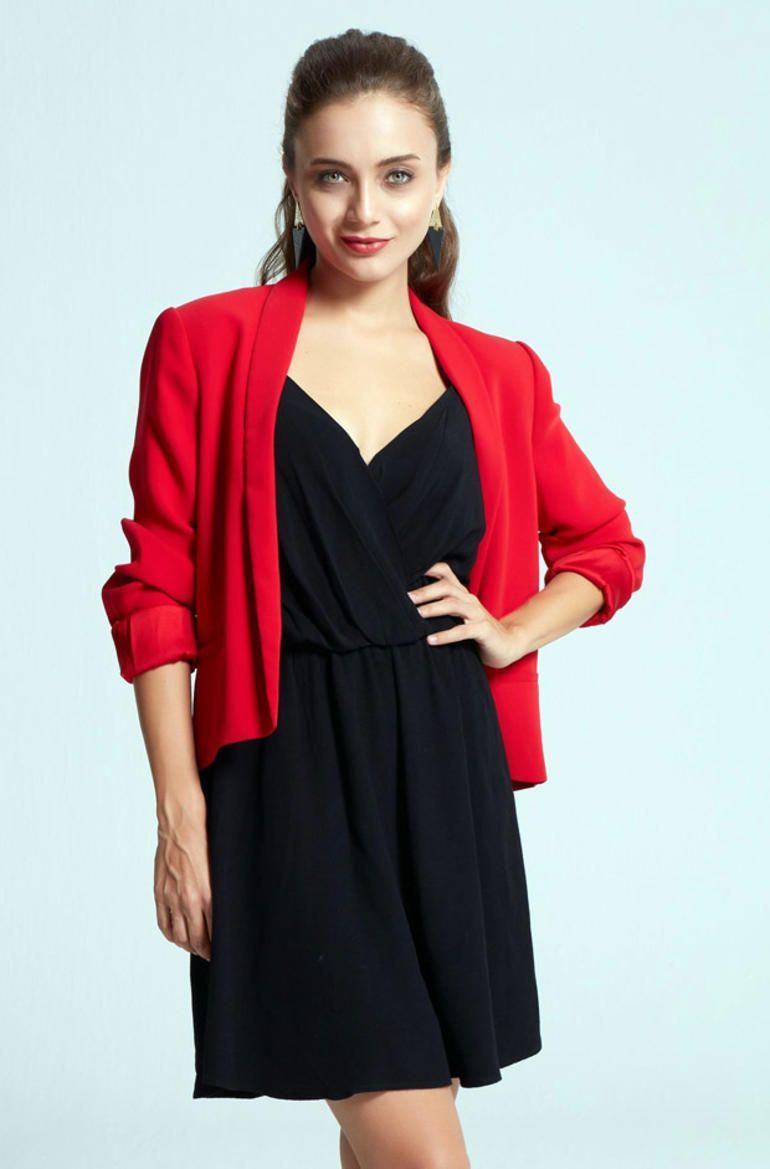 Halit Ergenç'li Atatürk filminin kadrosuna hangi oyuncu katıldı?