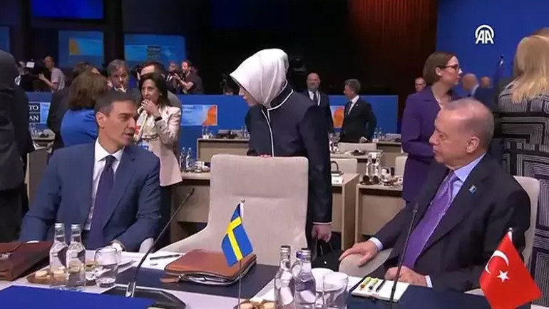 Cumhurbaşkanı Erdoğan'dan Lahey'deki NATO zirvesinde bir kritik görüşme daha! NATO Sonuç Bildirgesi açıklandı. Bir sonraki zirve Türkiye'de... - Resim : 10