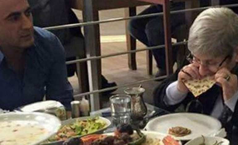 Canan Karatay'dan sosyal medyada yayılan lahmacun fotoğrafına açıklama