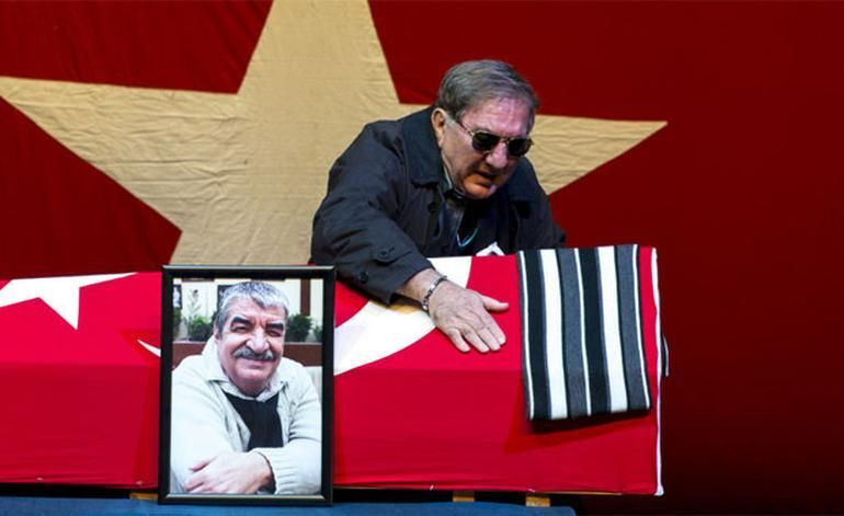 Bülent Kayabaş son yolculuğuna uğurlanıyor - Resim : 3