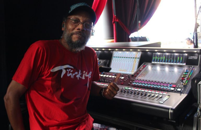 Hastane refakatçisi Tarkan oldu