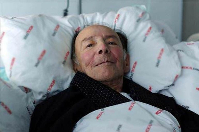 Usta oyuncu Münir Özkul'un sağlık durumu nasıl? Kızı canlı yayında anlattı