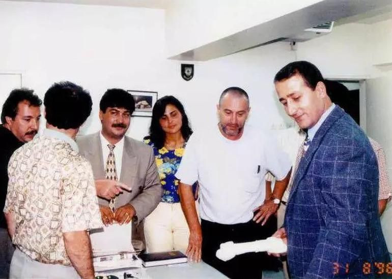 Robert De Niro İstanbul'da kimlik kontrolü yapmış