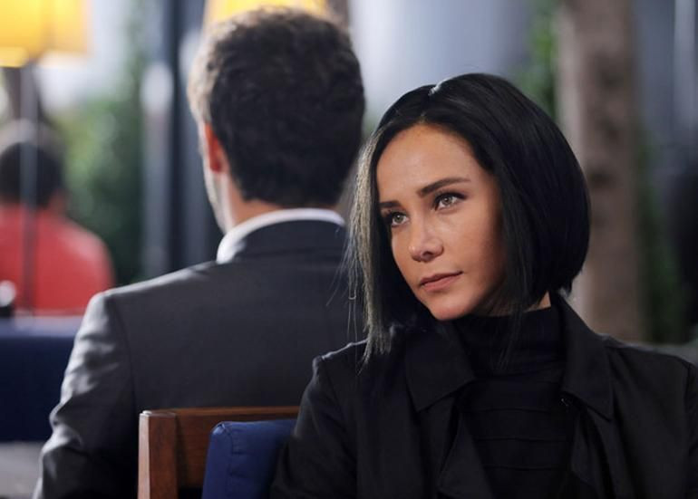 Poyraz Karayel dizisi yeni bölümünde Ayşegül'den şaşırtan değişim