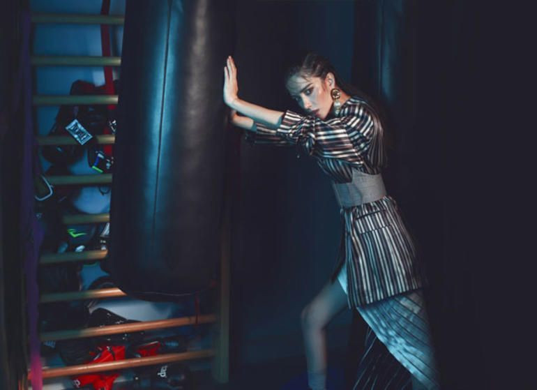 Ünlü oyuncu Özge Gürel, ringe çıktı!