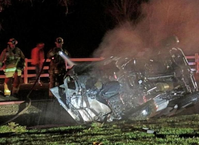 Oscarlı oyuncu, alev alan otomobildeki sürücüyü son anda kurtardı!