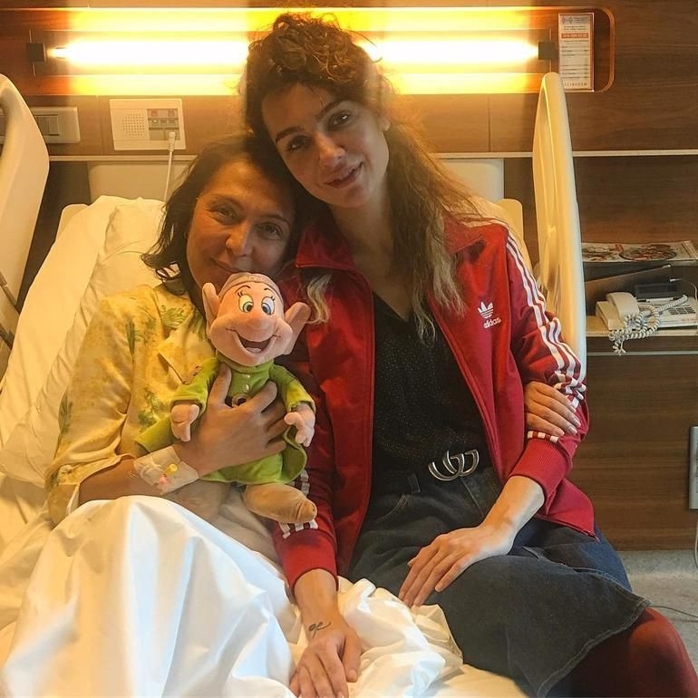 Ünlü oyuncuya ameliyat öncesi moral