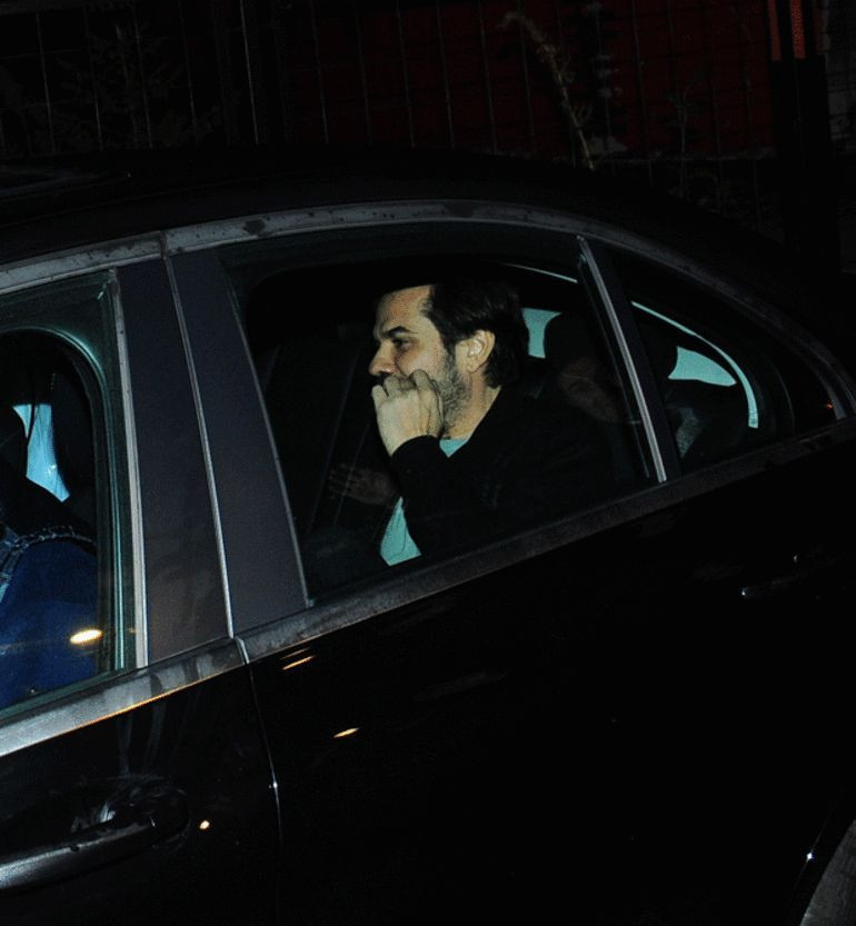 Kenan Doğulu objektiflerden neden kaçtı?