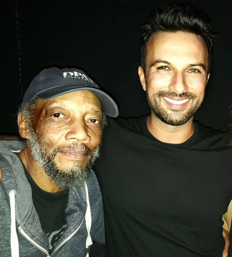 Hastane refakatçisi Tarkan oldu - Resim : 2