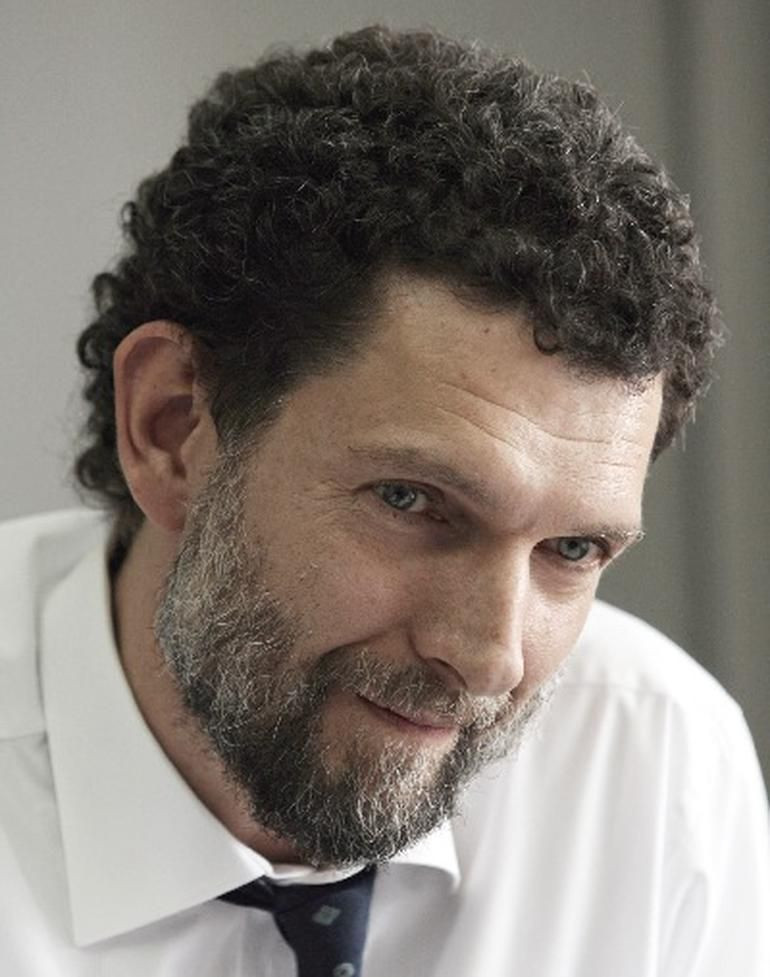 Osman Kavala havalimanında gözaltına alındı!