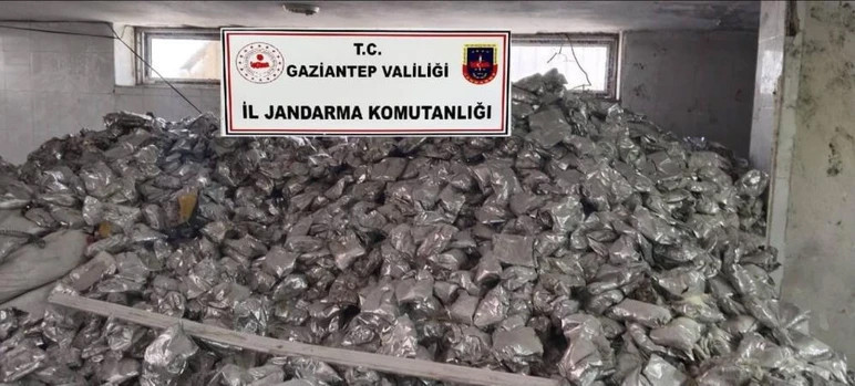 Vicdansızlık! O ilde sahte bebek maması skandalı patladı! Tonlarca ele geçirildi - Resim : 2