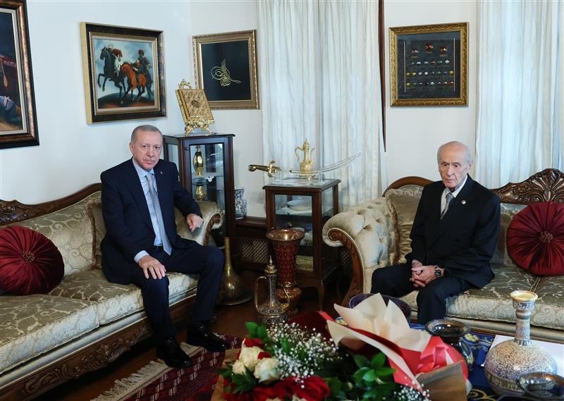 Ankara'da sürpriz görüşme! Erdoğan, Bahçeli'yi ziyaret etti. Kritik görüşme 35 dakika sürdü - Resim : 2