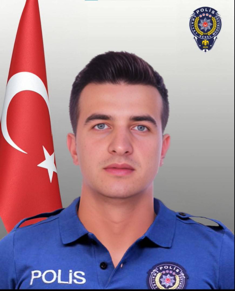 Görevi başında kalp krizi geçiren polis memuru şehit oldu