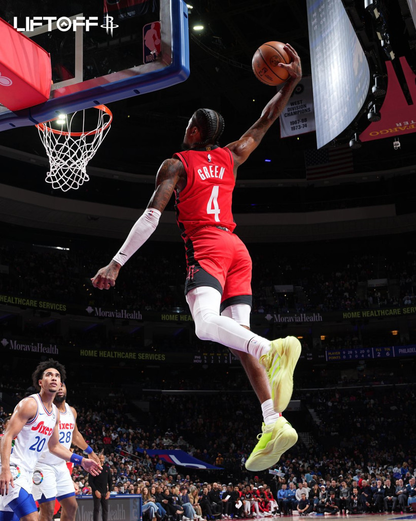 Houston sezona müthiş başladı!