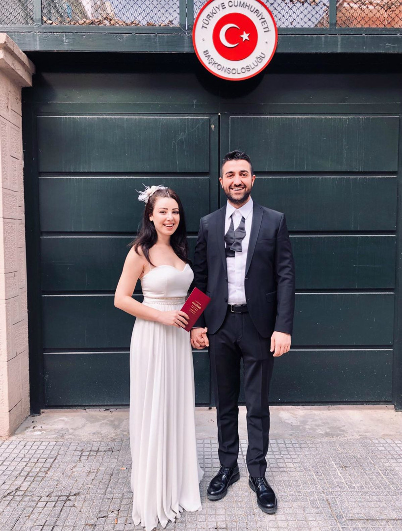 Ünlü oyuncu Selanik'te evlendi!