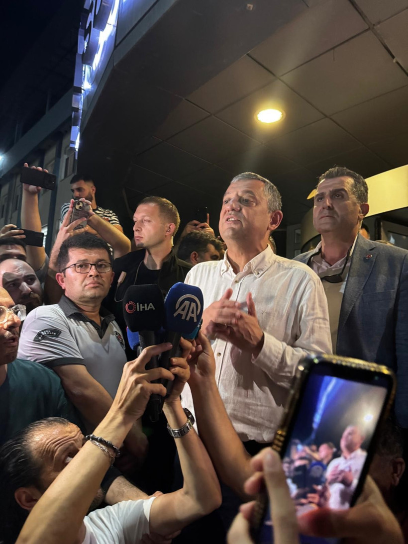 Manisa Büyükşehir Belediye Başkanı Ferdi Zeyrek yoğun bakıma kaldırıldı. Durumu kritik. Son sağlık durumunu başhekim açıkladı - Resim : 3