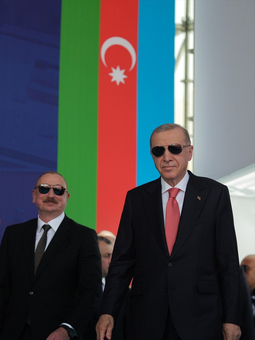 250 bin konut teslim edildi! Aliyev övgüler dizdi, Erdoğan 'mührü vurduk' dedi - Resim : 2