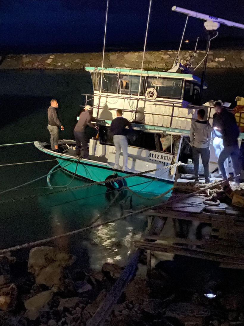 Balıkçı teknesinde korkutan patlama: Çok sayıda yaralı var - Resim : 2
