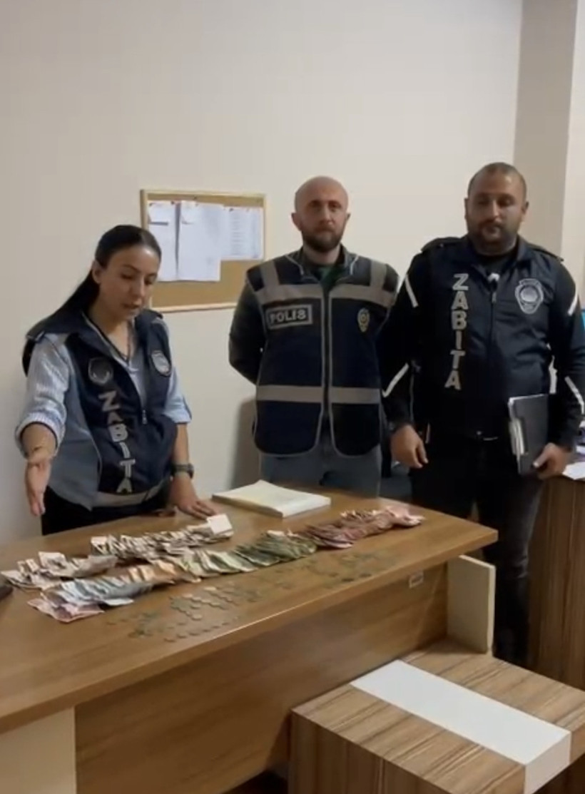 Akıl almaz olay! Dilencinin üzerinden servet çıktı - Resim : 3